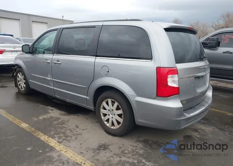 2013 Chrysler Town & Country Touring z USA, uszkodzony, nr VIN 2C4RC1BG6DR793704